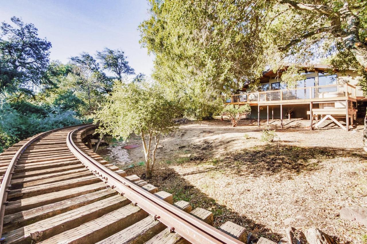 Hot Tub Disney Train Track In Julian Amazing Views Buitenkant foto